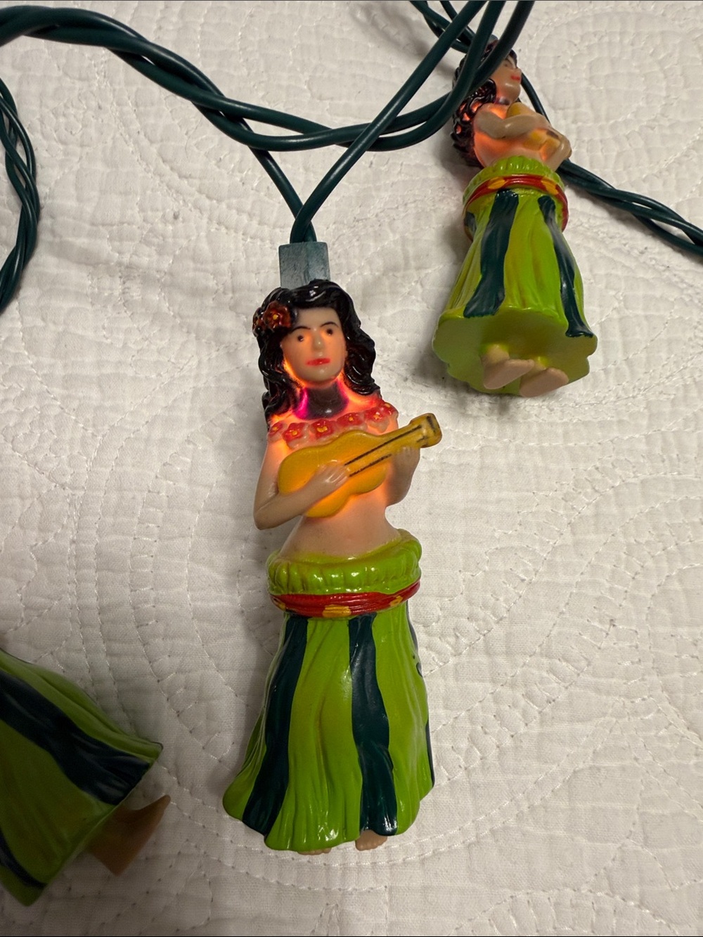 Vintage Hula Girl String Light - Green Skirt, Yellow Ukulele